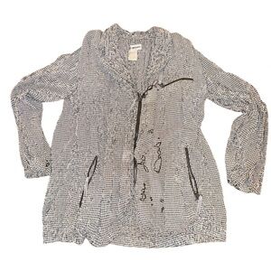 ISSEY MIYAKE Black and White Utility Jacket with Classic Design